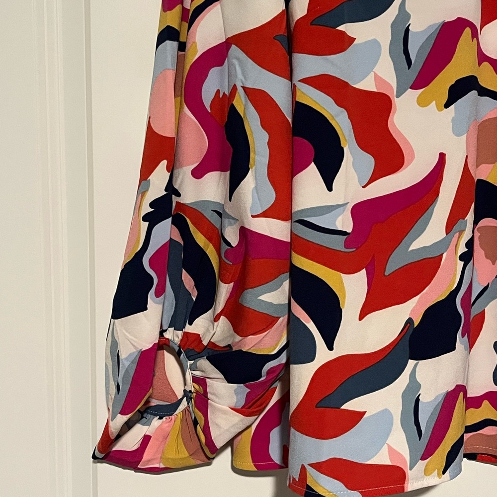 Colorful Abstract Blouse - Picture 3 of 3